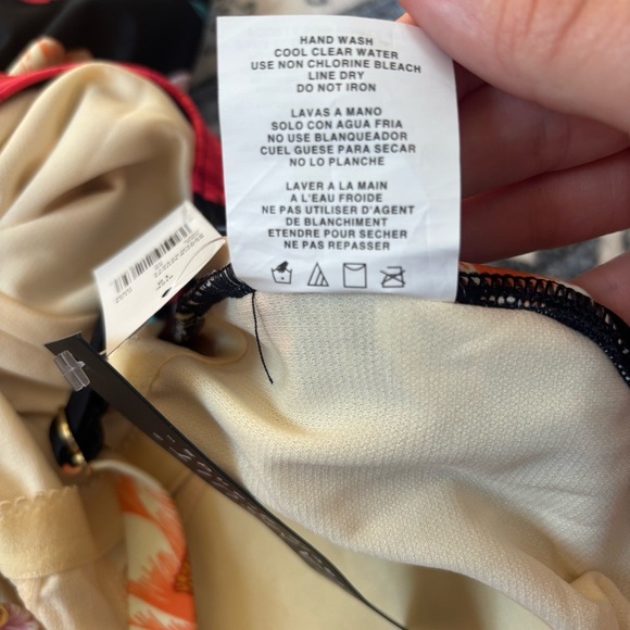 Dreamsuit By Miracle Brands Black Floral One Piece Belt Slimming Women’s 12 NWT - Picture 8 of 9